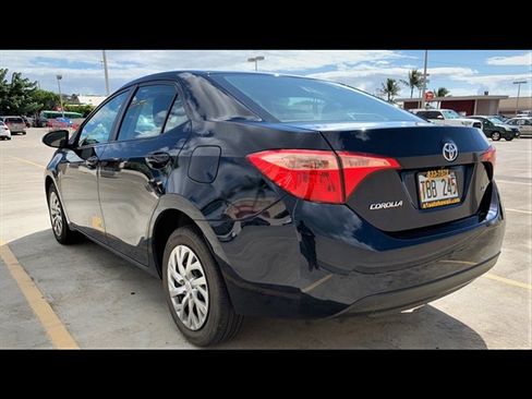 Used 2017 Toyota Corolla LE FWD image 5