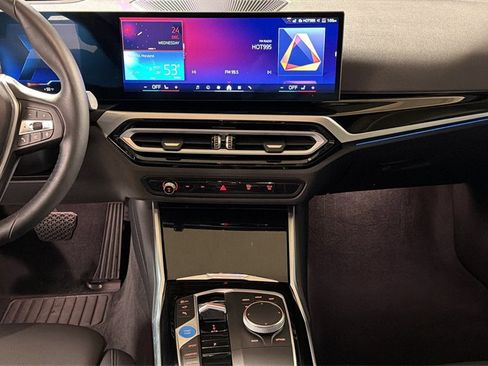 Used 2024 BMW i4 eDrive35 w/ Premium Package image 18