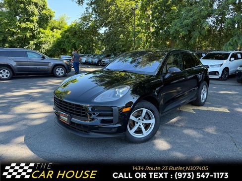 Used 2020 Porsche Macan AWD/4WD image 1