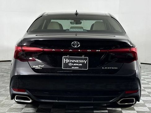 Used 2019 Toyota Avalon Limited FWD image 7