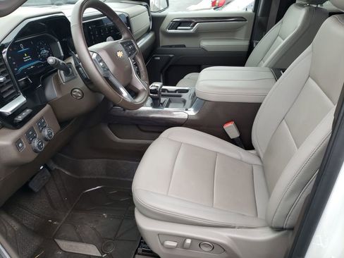 Used 2024 Chevrolet Silverado 1500 LTZ w/ LTZ Premium Package AWD/4WD image 10