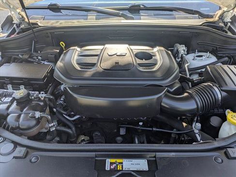 Used 2019 Jeep Grand Cherokee Limited AWD/4WD image 24