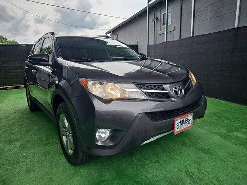 Used 2015 Toyota RAV4 XLE FWD image 1
