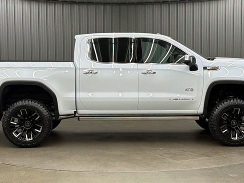 Used 2026 GMC Sierra 1500 Denali w/ Denali Reserve Package AWD/4WD image 6