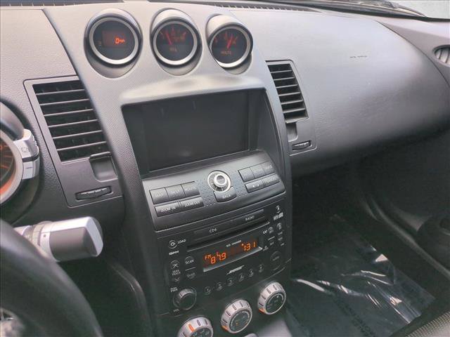 Used 2006 Nissan 350Z Touring RWD image 15