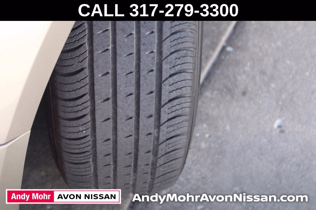 Used 2025 Chevrolet Malibu LT FWD image 12