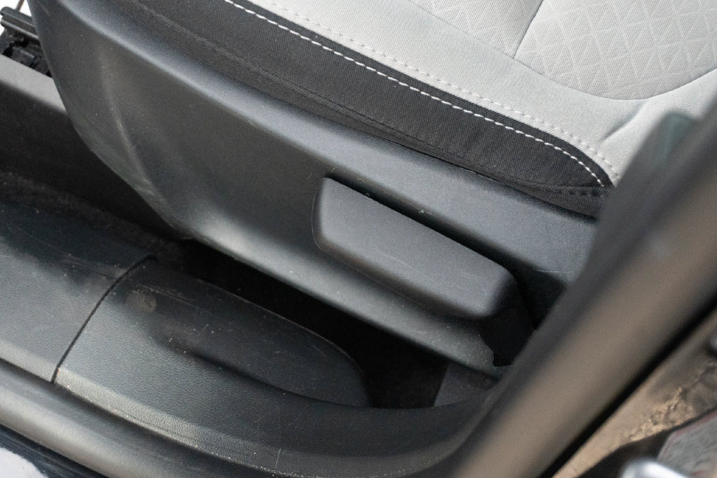 Used 2025 Ford Escape Active FWD image 16