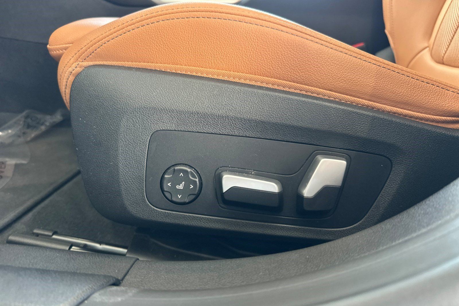 Certified 2024 BMW i4 eDrive35 w/ Convenience Package RWD image 14