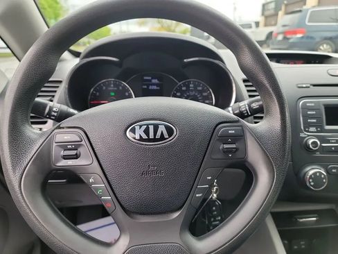 Used 2015 Kia Forte LX FWD image 13