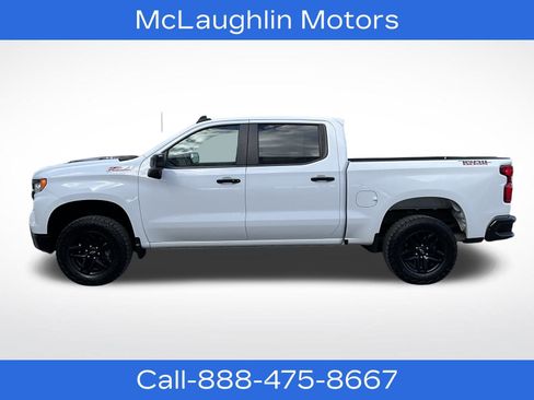 Used 2023 Chevrolet Silverado 1500 LT Trail Boss w/ Convenience Package II image 2