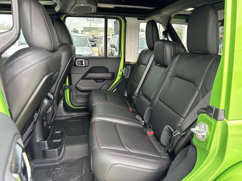 New 2025 Jeep Wrangler Unlimited Rubicon w/ XTREMEE 35" Tire Package image 9