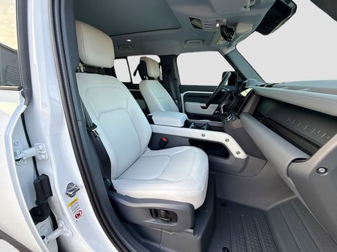 New 2026 Land Rover Defender 110 S AWD/4WD image 14