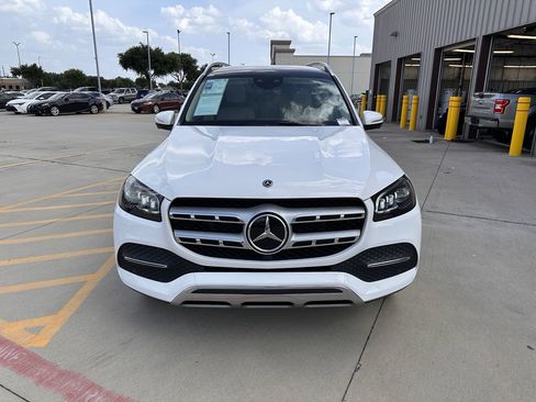 Used 2021 Mercedes-Benz GLS 450 4MATIC image 3
