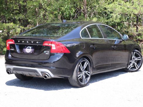 Used 2017 Volvo S60 T6 R-Design Platinum w/ Climate Package AWD/4WD image 3