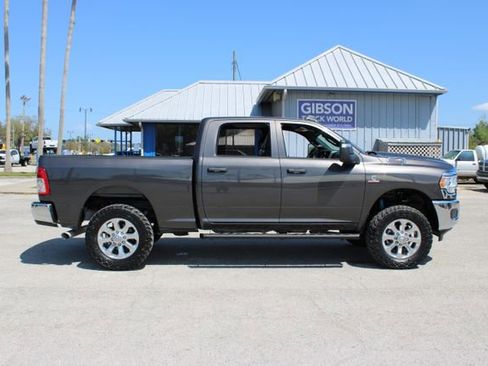 Used 2024 RAM 2500 Tradesman w/ Chrome Appearance Group image 13