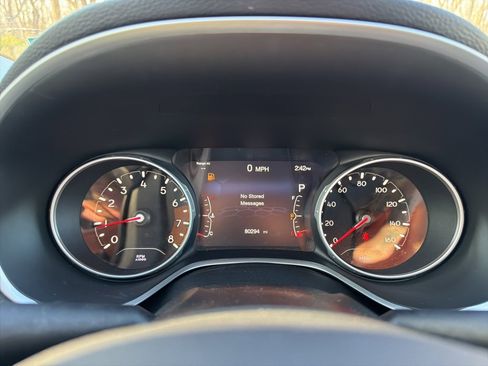 Used 2018 Jeep Compass Latitude w/ Popular Equipment Group image 22