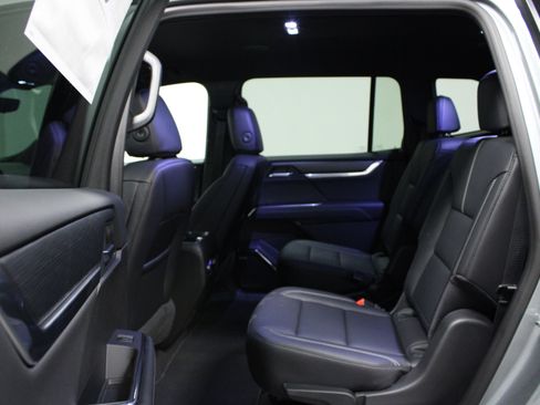 New 2026 GMC Acadia Elevation w/ Black Edition AWD/4WD image 13