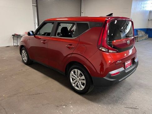 Used 2020 Kia Soul LX FWD image 5