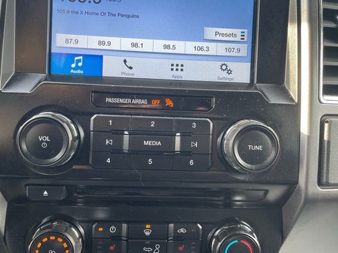 Used 2016 Ford F150 XLT w/ Equipment Group 302A Luxury image 38