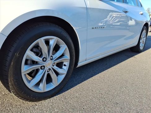 Used 2024 Chevrolet Malibu LT image 9