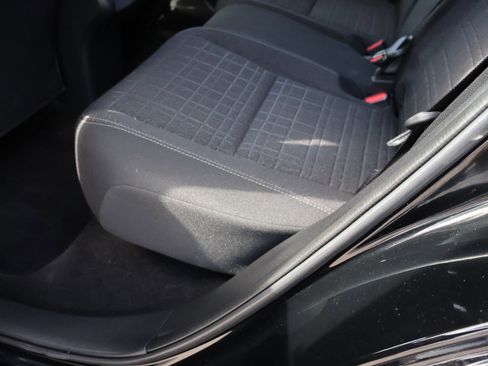 Used 2025 Honda HR-V LX image 19