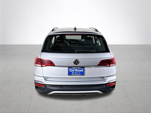 Certified 2024 Volkswagen Taos S AWD/4WD image 9
