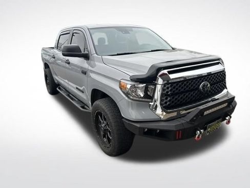 Used 2021 Toyota Tundra SR5 w/ SR5 Upgrade Package AWD/4WD image 12