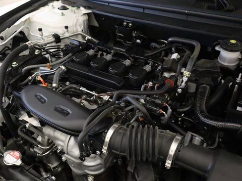 Used 2024 Honda Accord EX image 9