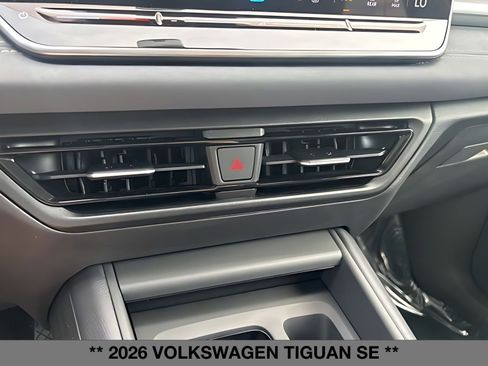 New 2026 Volkswagen Tiguan SE AWD/4WD image 31