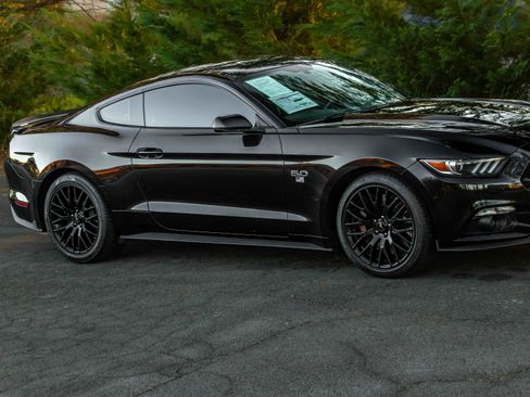 Used 2017 Ford Mustang GT Premium w/ GT Performance Package image 55