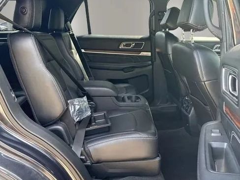 Used 2017 Ford Explorer Limited w/ Equipment Group 301A FWD image 24