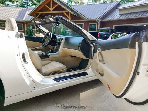 Used 2005 Chevrolet Corvette Convertible w/ Preferred Equipment Group RWD image 27