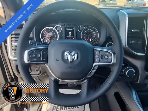 New 2026 RAM 1500 4x4 Crew Cab image 15