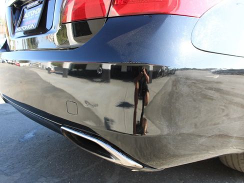 Used 2010 Lexus LS 460 RWD image 42