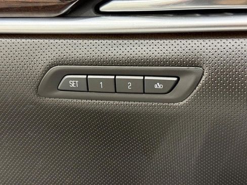 Used 2017 Cadillac XTS Luxury w/ Driver Awareness Package image 14