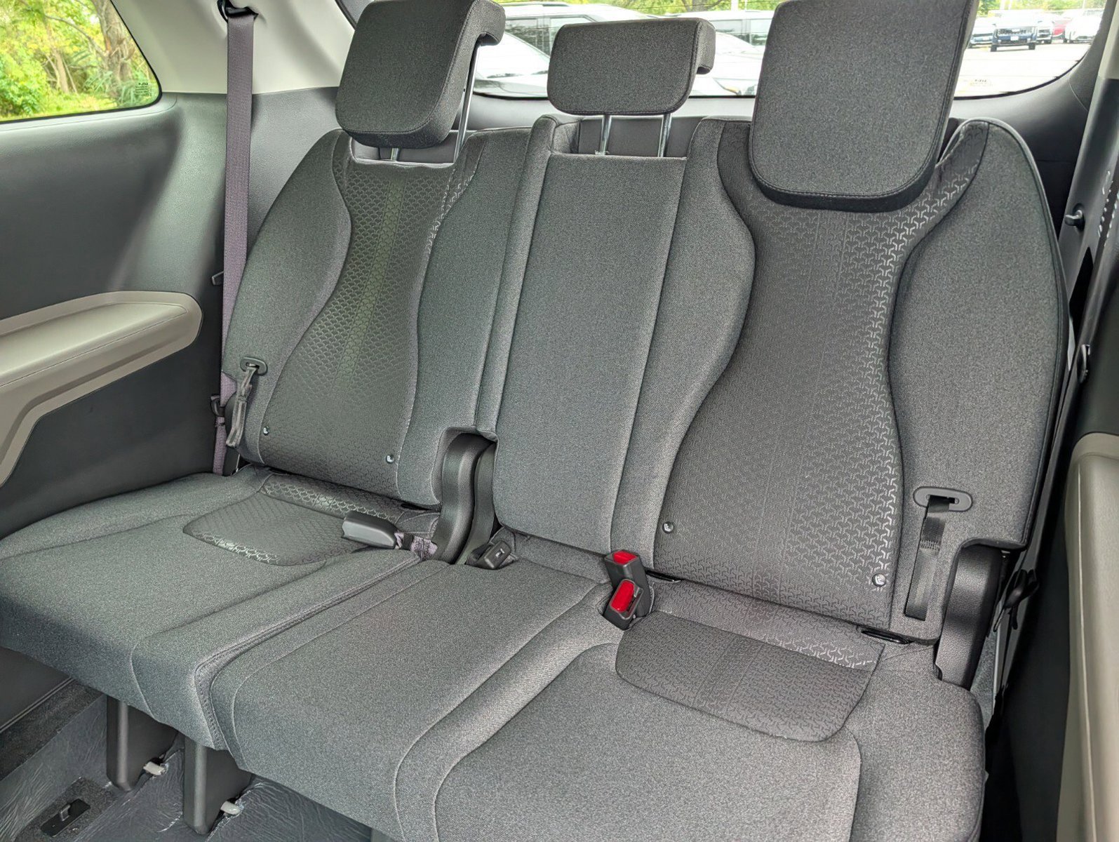 New 2027 Kia Carnival LX FWD image 26