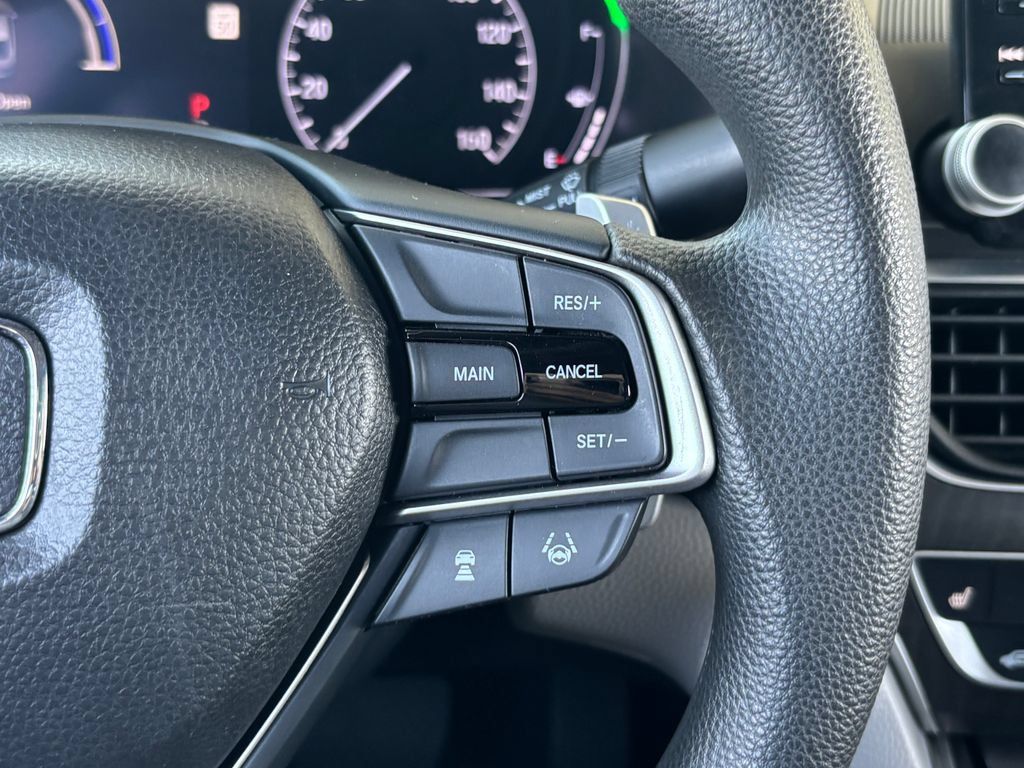 Used 2018 Honda Accord EX image 12