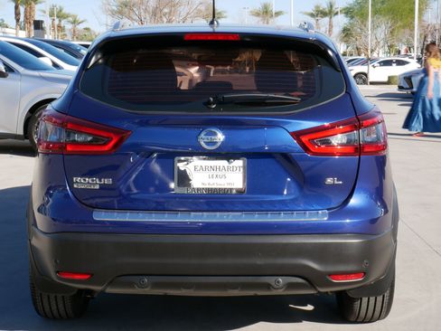 Used 2022 Nissan Rogue Sport SL w/ Premium Package image 7