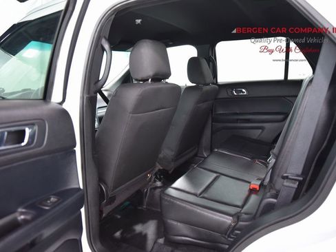Used 2016 Ford Explorer 4WD Police Interceptor image 12
