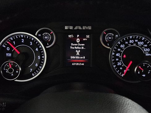 Used 2020 RAM 1500 Lone Star RWD image 13