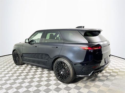 Used 2025 Land Rover Range Rover Sport SV Edition Two image 5
