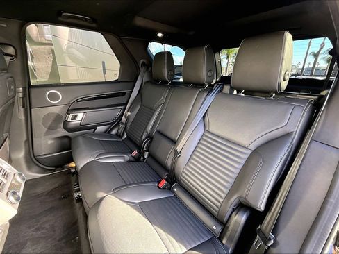 Used 2023 Land Rover Discovery S R-Dynamic AWD/4WD image 25