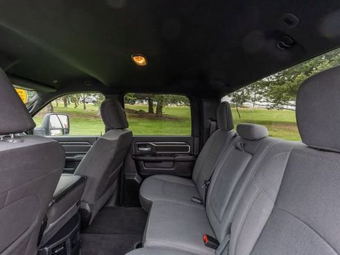 Used 2024 RAM 2500 Big Horn AWD/4WD image 13