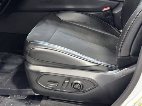 Certified 2024 Jeep Grand Cherokee Altitude image 22