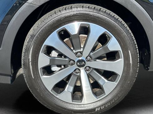 Used 2020 Kia Telluride S FWD image 25