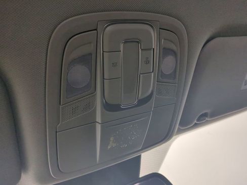 Used 2020 Hyundai Santa Fe SEL image 23