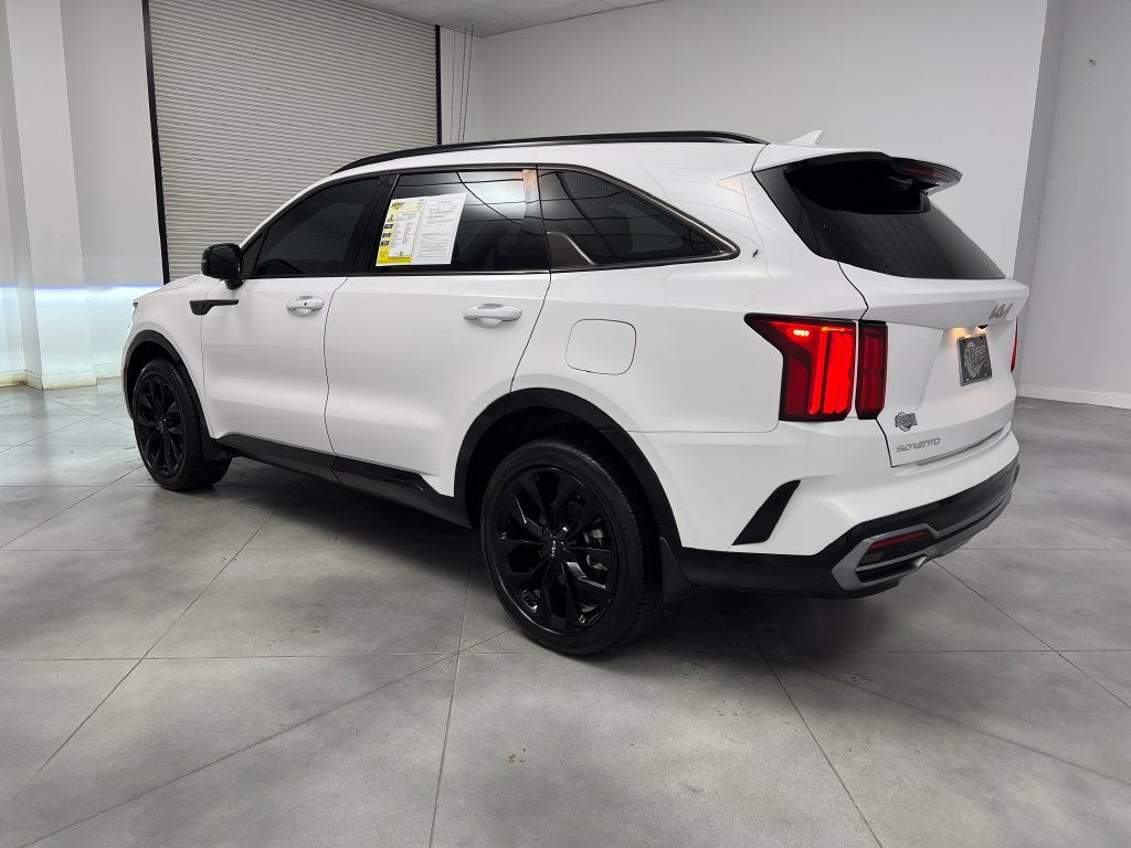Used 2023 Kia Sorento SX AWD/4WD image 6