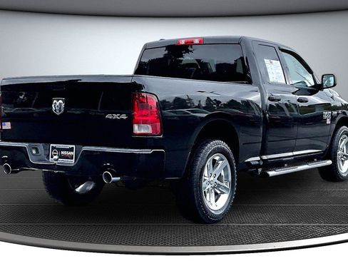 Used 2013 RAM 1500 Express AWD/4WD image 7