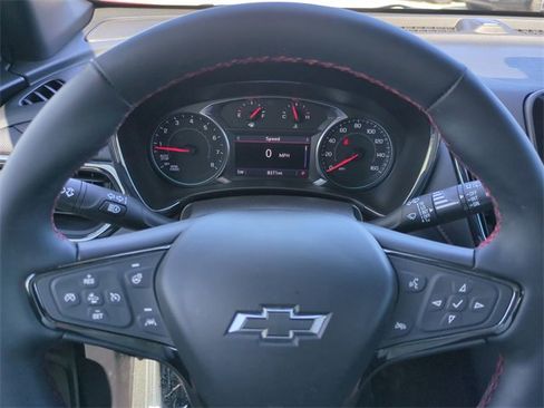 Certified 2024 Chevrolet Equinox RS image 32