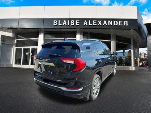 Used 2023 GMC Terrain Denali w/ LPO, Floor Liner Package AWD/4WD image 3